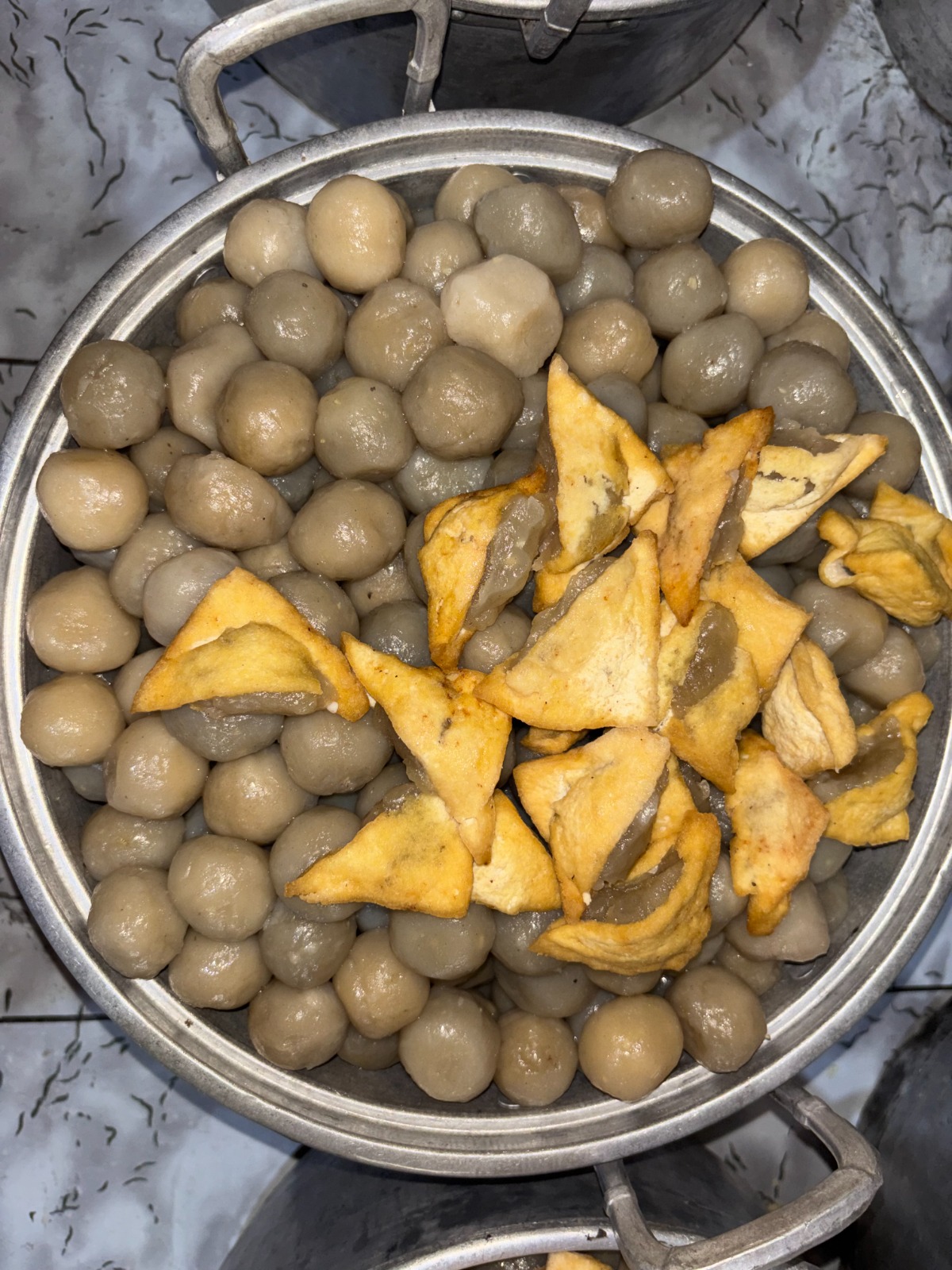 Cilok Pedas Mantab Bu Susi